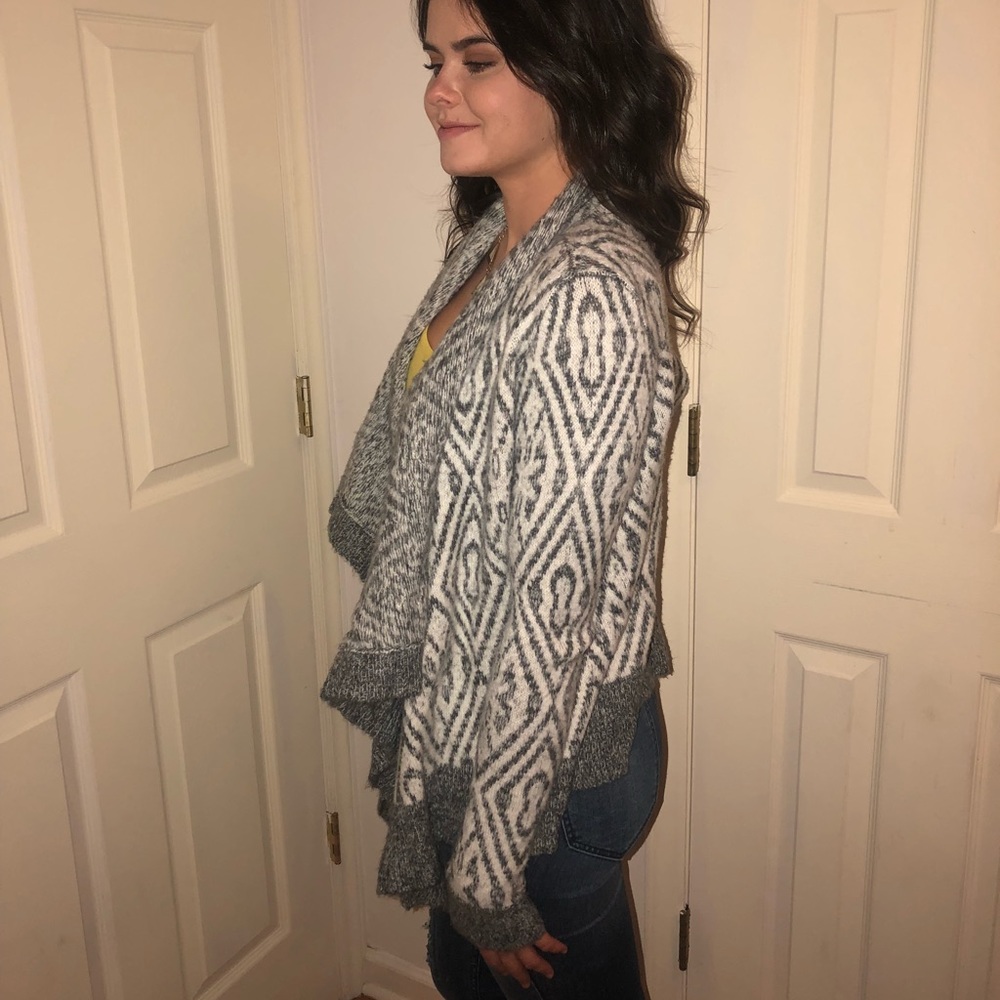 Cardigan with pattern - Picture 2 of 2